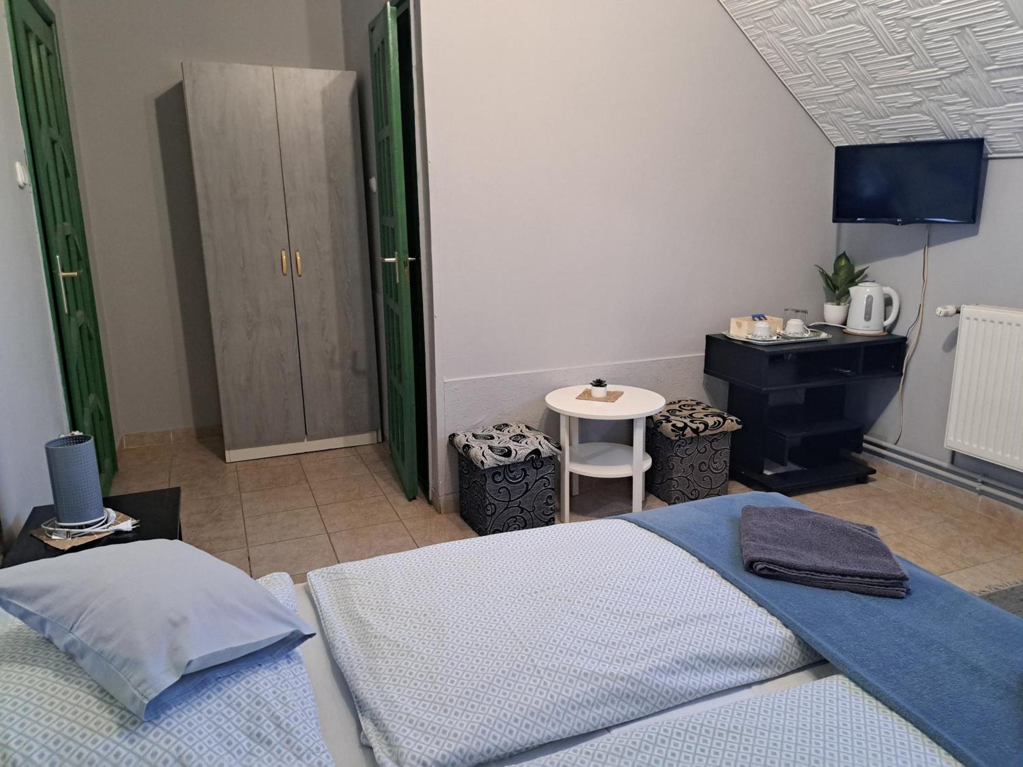 Kisdiofa Panzio Es Vendeglo Bed and Breakfast Vajdácska Εξωτερικό φωτογραφία