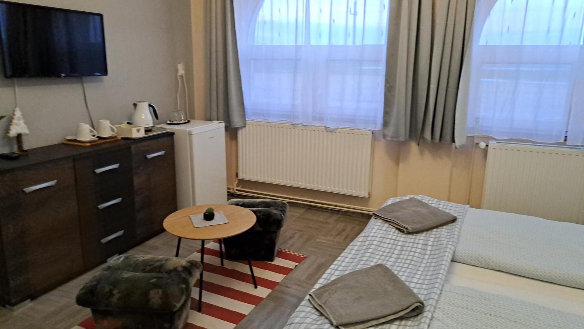 Kisdiofa Panzio Es Vendeglo Bed and Breakfast Vajdácska Εξωτερικό φωτογραφία