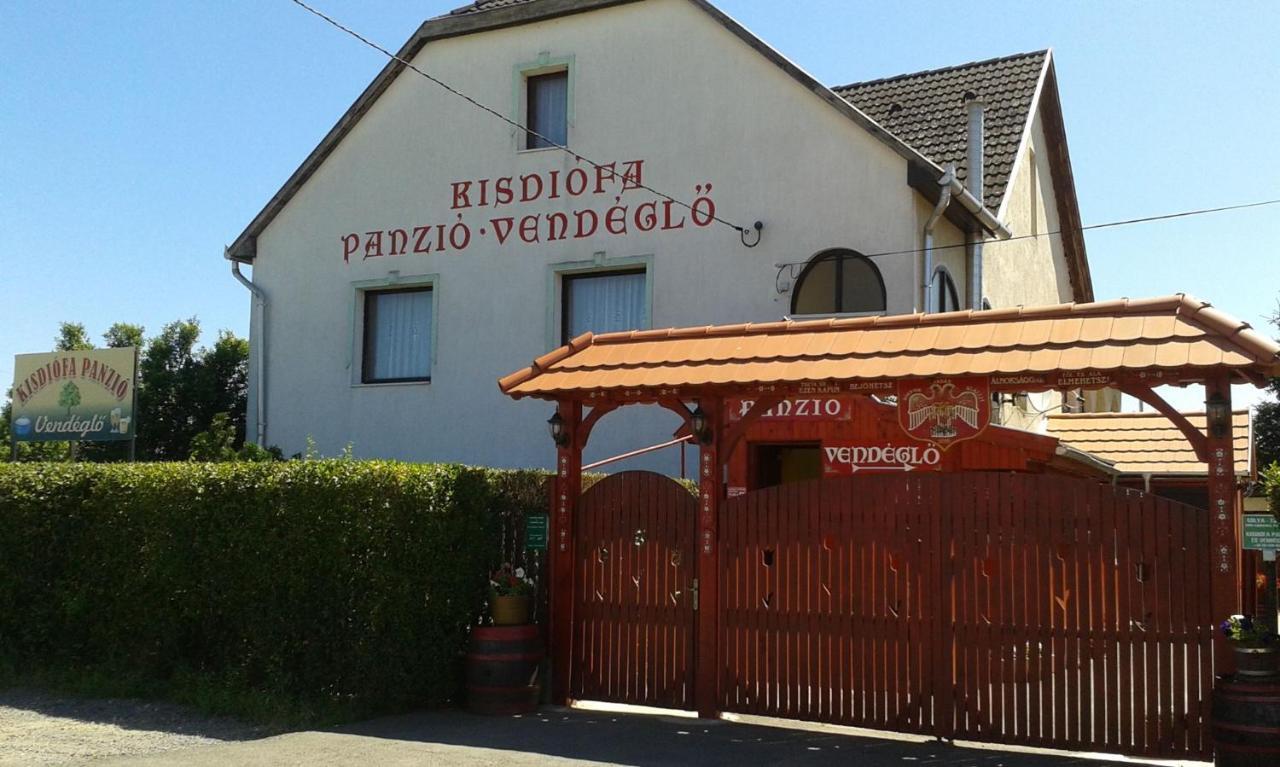 Kisdiofa Panzio Es Vendeglo Bed and Breakfast Vajdácska Εξωτερικό φωτογραφία