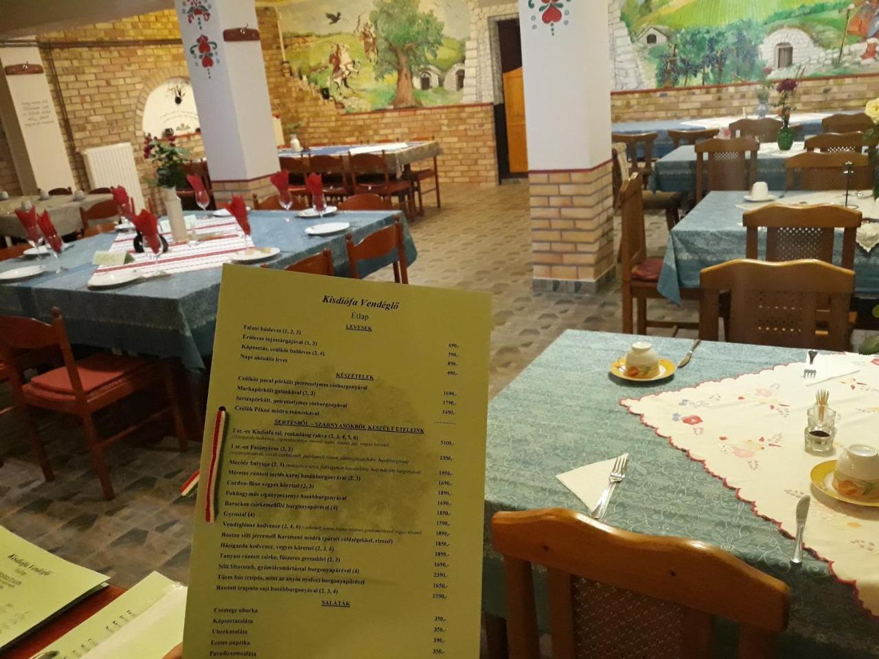 Kisdiofa Panzio Es Vendeglo Bed and Breakfast Vajdácska Εξωτερικό φωτογραφία